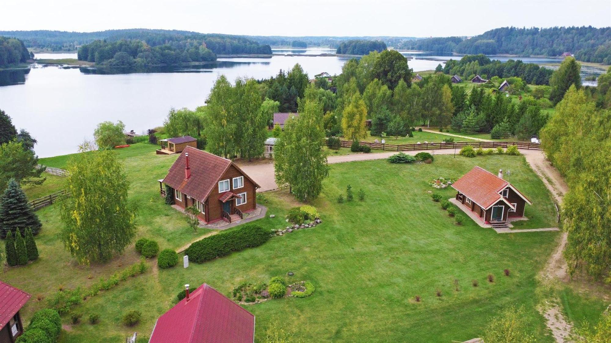 Resort By Nava Lake Aukštadvaris 外观 照片